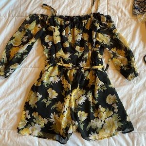 Super cute romper!!